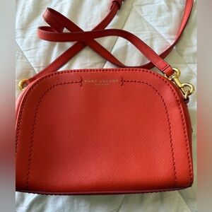Marc Jacobs Crossbody (like new)